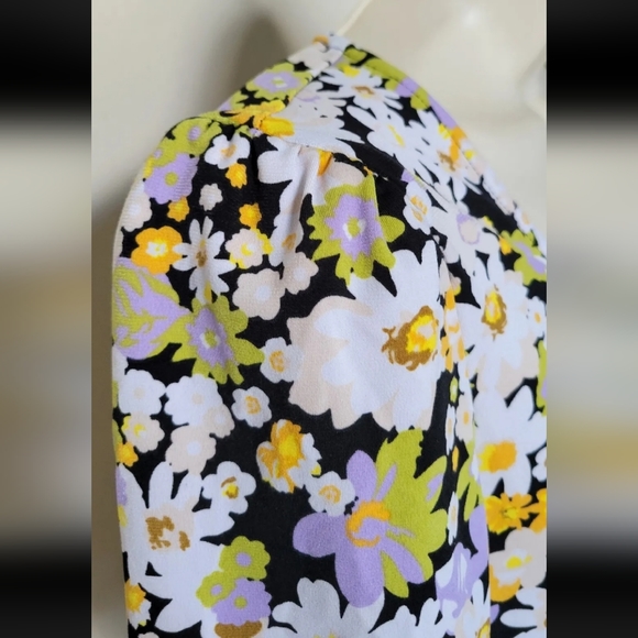 CATHERINE MALANDRINDO sz M black white purple floral print stretchy blouse top - Picture 7 of 8